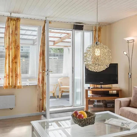 2 Bedroom Beautiful In Vaeggerlose *